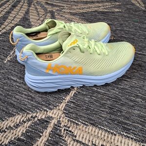 Hoka One One Womens 8.5 B Rincon 3 Running Shoes Neon Butterfly Summer Song